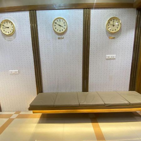 Hotel Bkc Crown - Near Trade Centre, Visa Consulate Bombay Extérieur photo