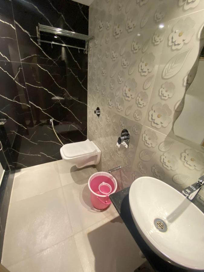 Hotel Bkc Crown - Near Trade Centre, Visa Consulate Bombay Extérieur photo