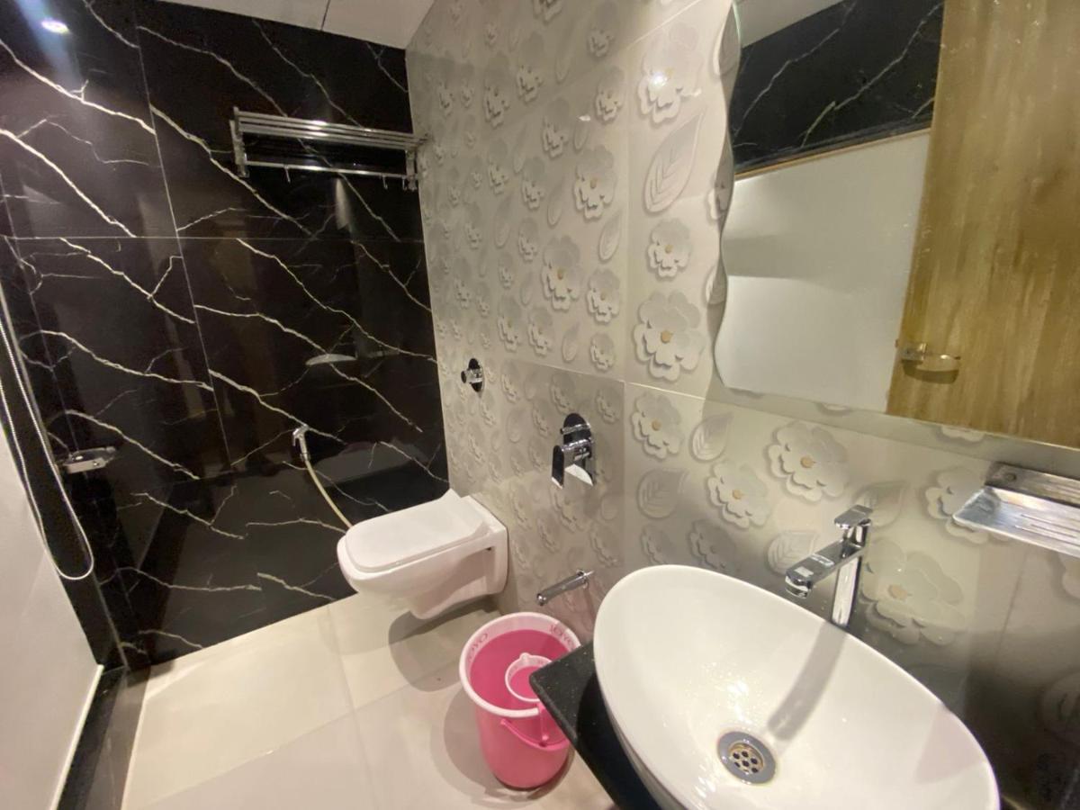 Hotel Bkc Crown - Near Trade Centre, Visa Consulate Bombay Extérieur photo